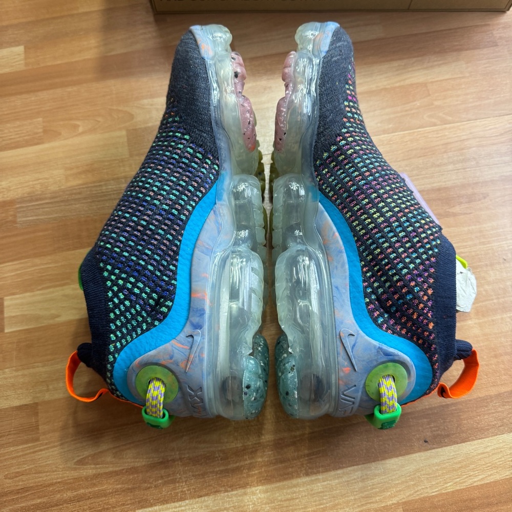 Nike air vapormax 2020 fk size 8.5 - Picture 8 of 10